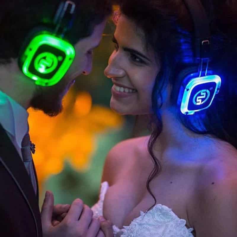 Silent Disco auf der Hochzeit mit LED-Kopfhörern von Silentsystem
