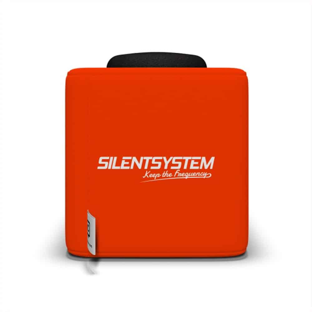 Orangefarbenes Wurfmikrofon Catchbox mit Silentsystem-Logo