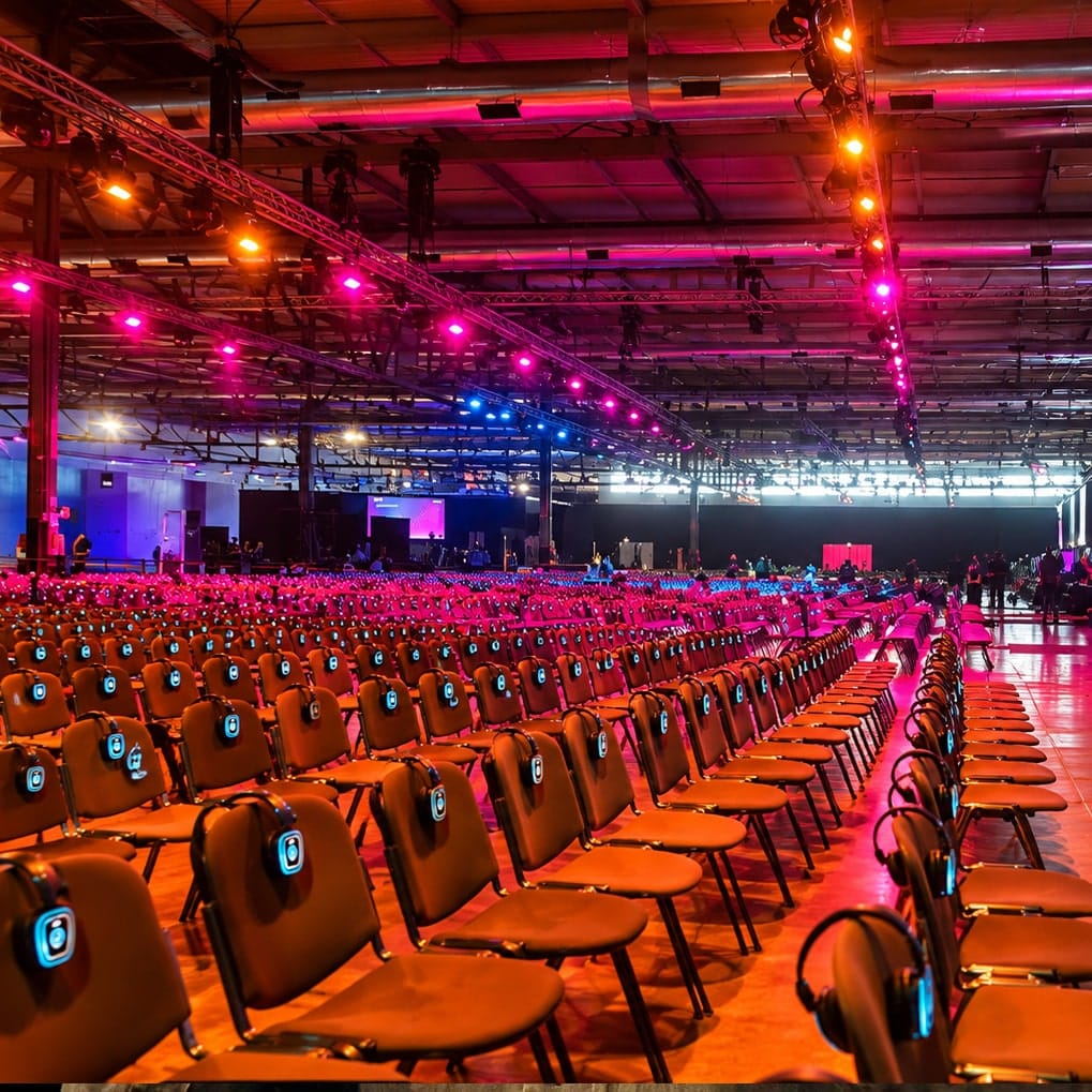 Cuffie Silentsystem AWS AWS Summit Milano – 30 Audiozonen mit dem Silentsystem-System