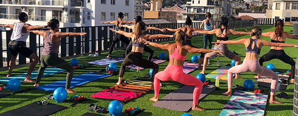 Silent Fitness mit Kopfhörern